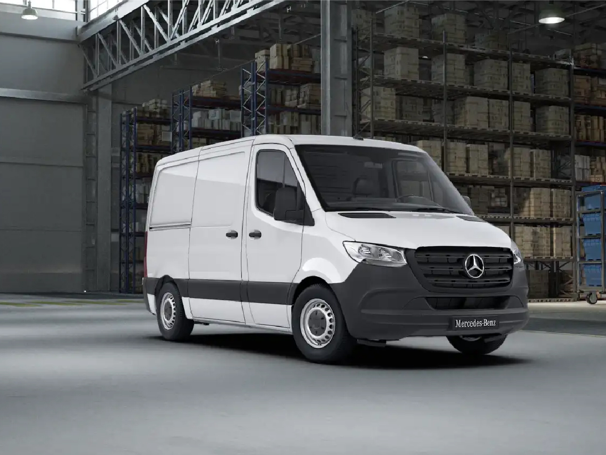 Frontal AMG del Mercedes CLA 35 con faros LED High Performance