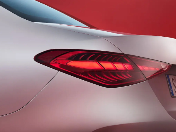 Luces LED divididas traseras del Clase C 200