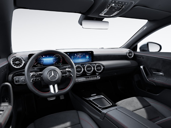 Cabina sofisticada y materiales de alta calidad Mercedes-Benz CLS