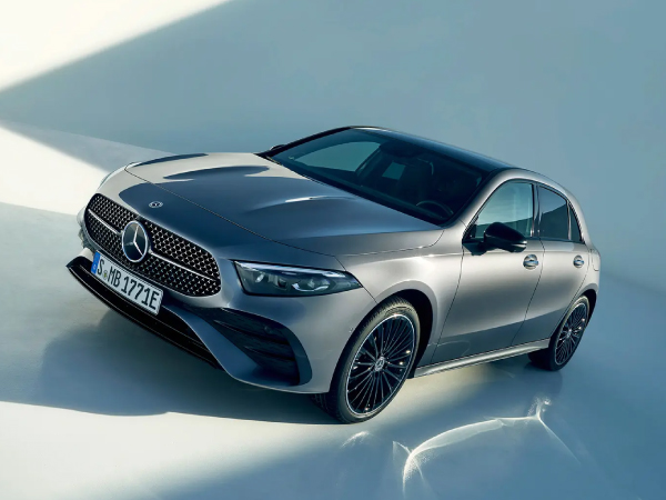 Frontal AMG del Mercedes CLA 35 con faros LED High Performance