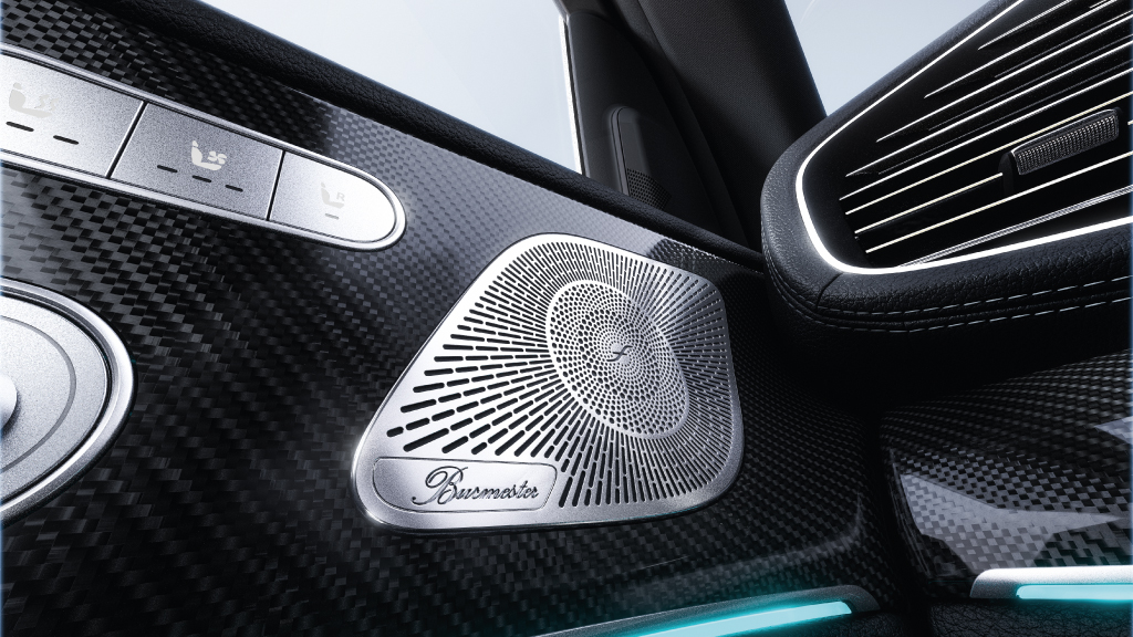 Puesto de conducción digital AMG con sistema MBUX