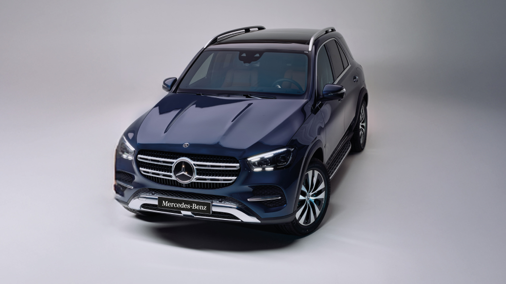 Frontal AMG del Mercedes CLA 35 con faros LED High Performance