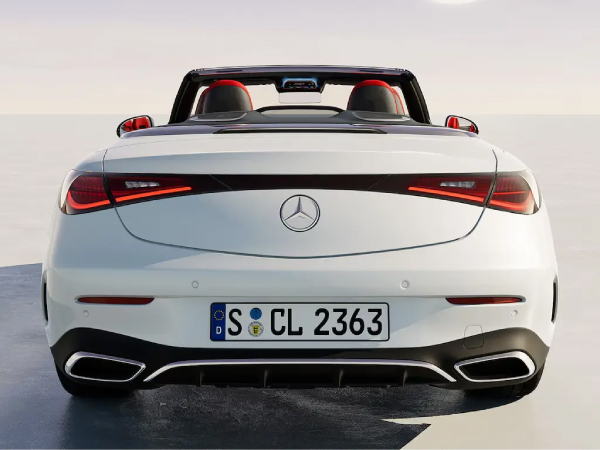 Perfil aerodinámico AMG con alerón trasero