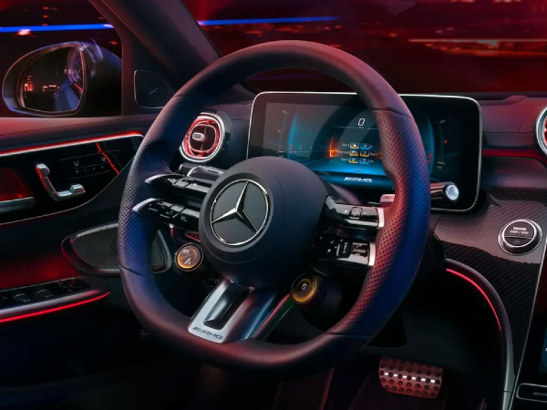 Volante AMG Performance en napa y microfibra MICROCUT